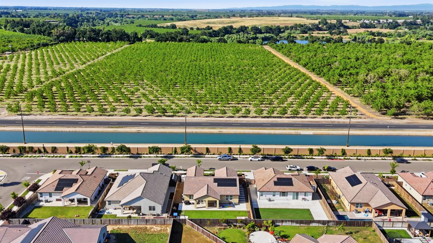 7630 Path Dr, Hughson, CA 95326