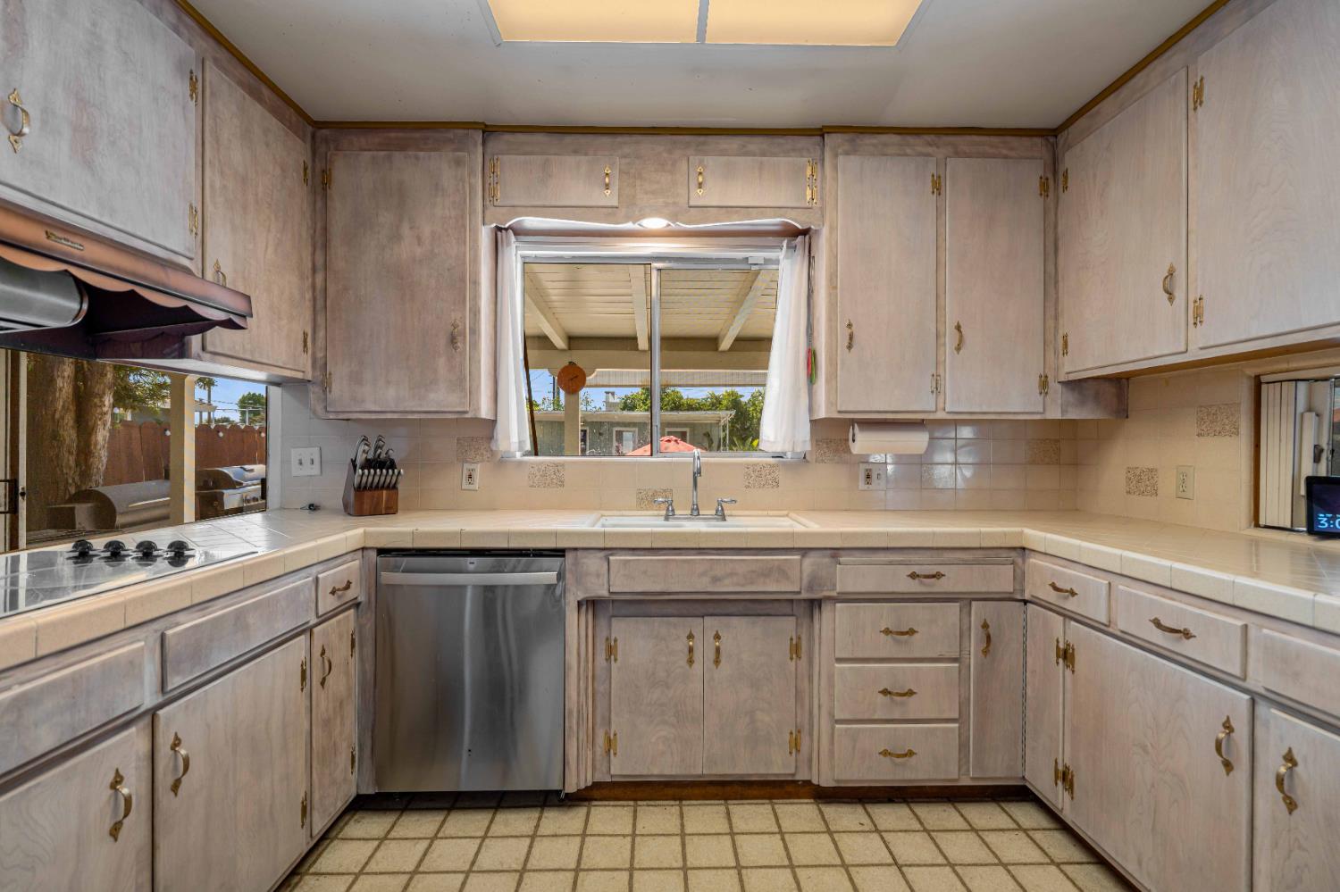 1409 Payne Ave, Modesto, CA 95351