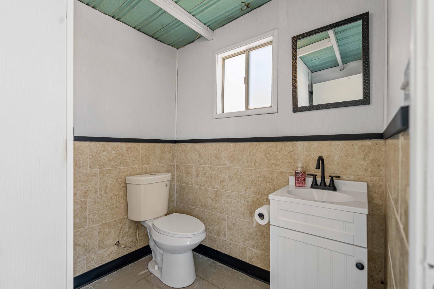 1409 Payne Ave, Modesto, CA 95351