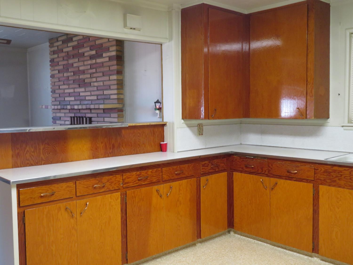 454 N 3rd Ave, Oakdale, CA 95361