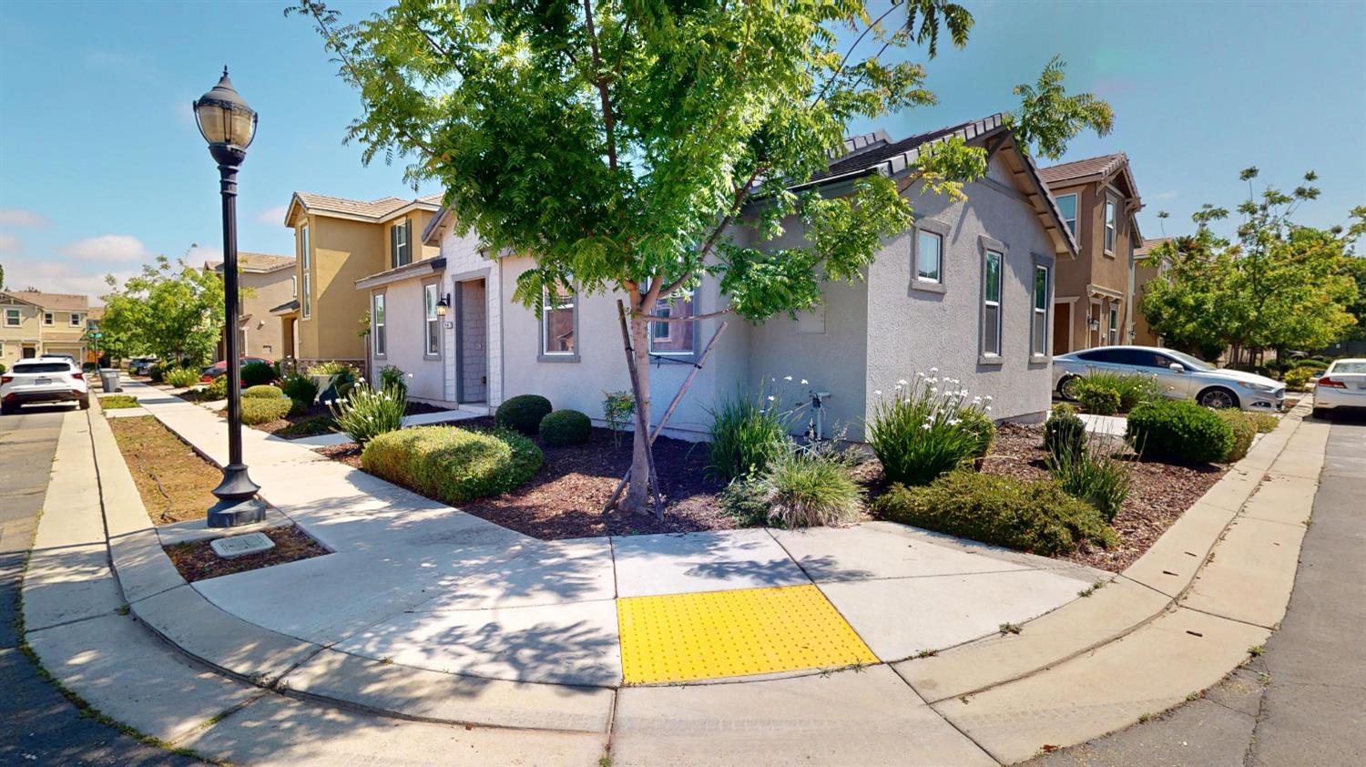 2904 Dillon Ln, Merced, CA 95348