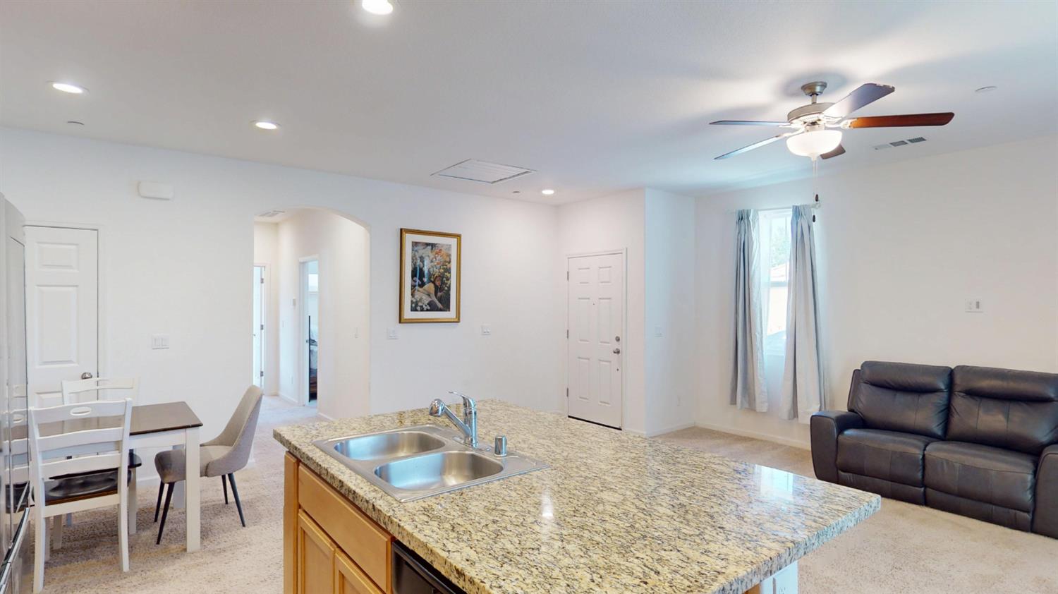 2904 Dillon Ln, Merced, CA 95348