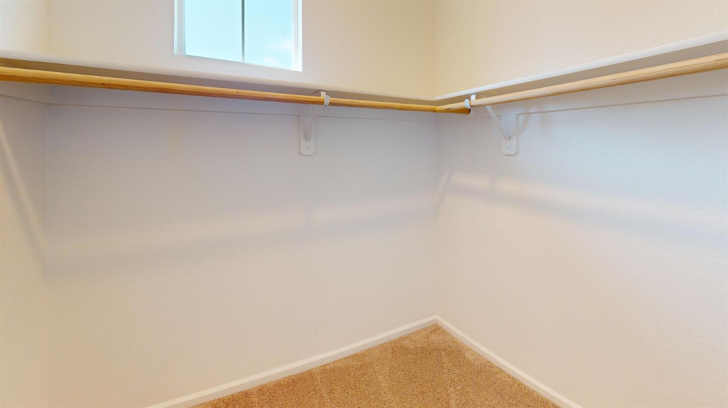 2904 Dillon Ln, Merced, CA 95348