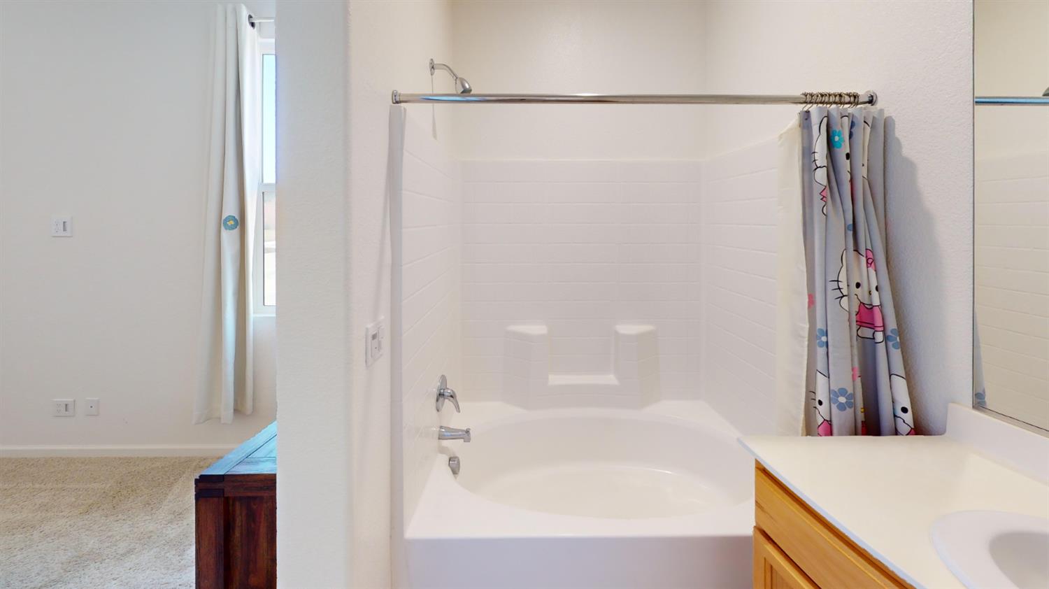 2904 Dillon Ln, Merced, CA 95348