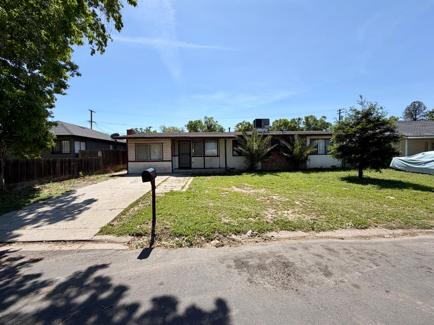 1806 Teresa St, Modesto, CA 95350