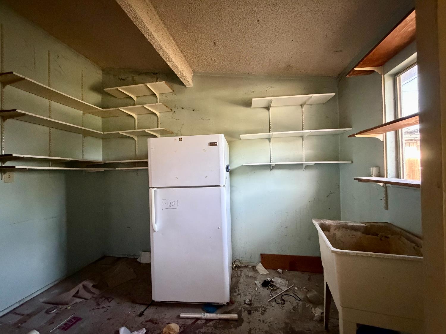 1806 Teresa St, Modesto, CA 95350