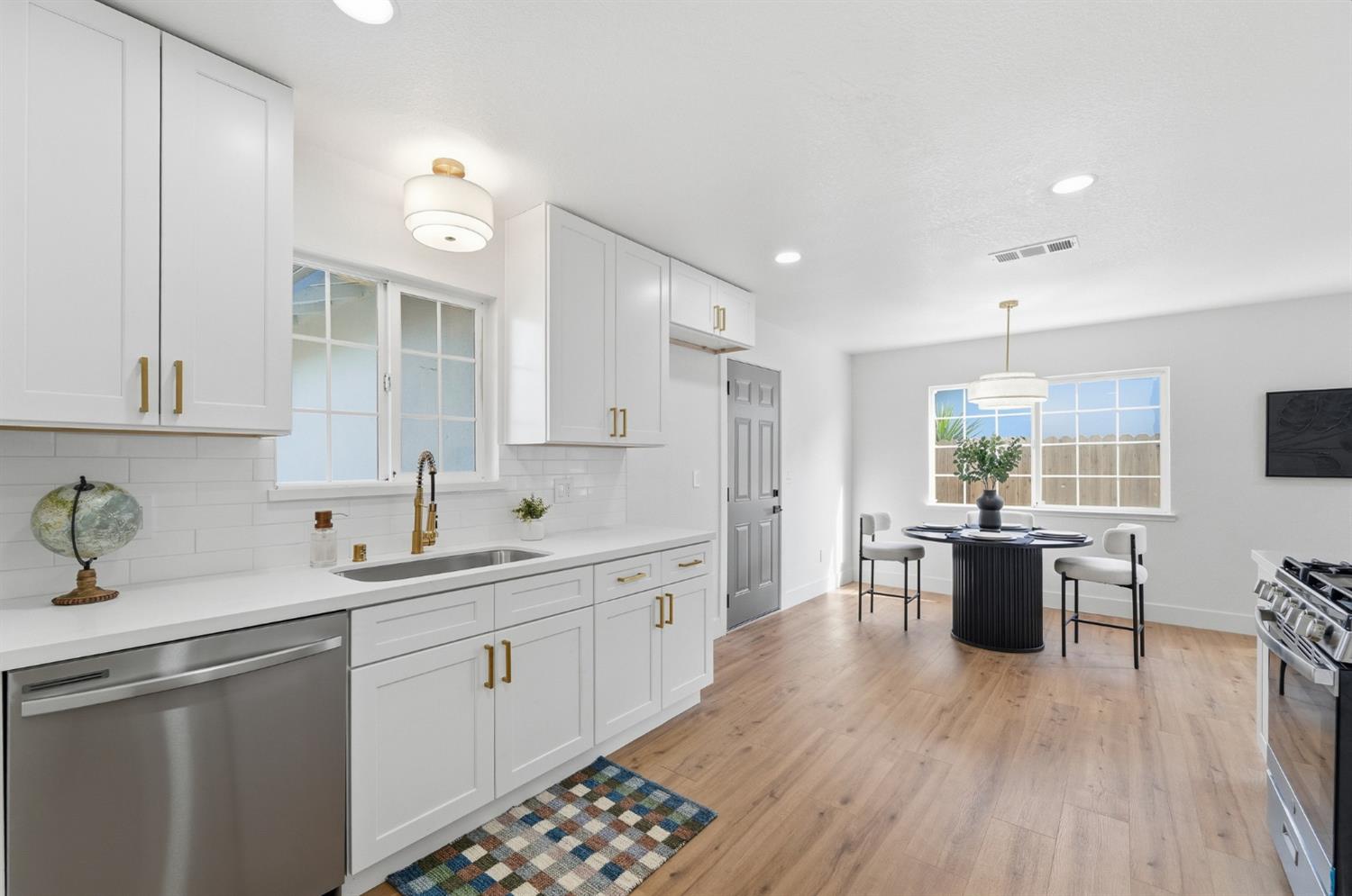 6307 Chief Tucker Ave, Riverbank, CA 95367