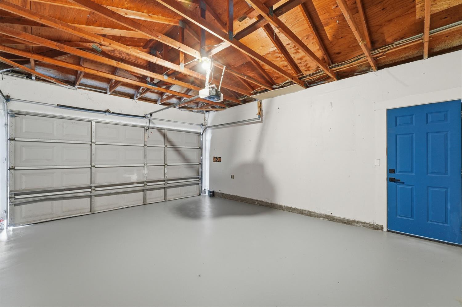 6307 Chief Tucker Ave, Riverbank, CA 95367