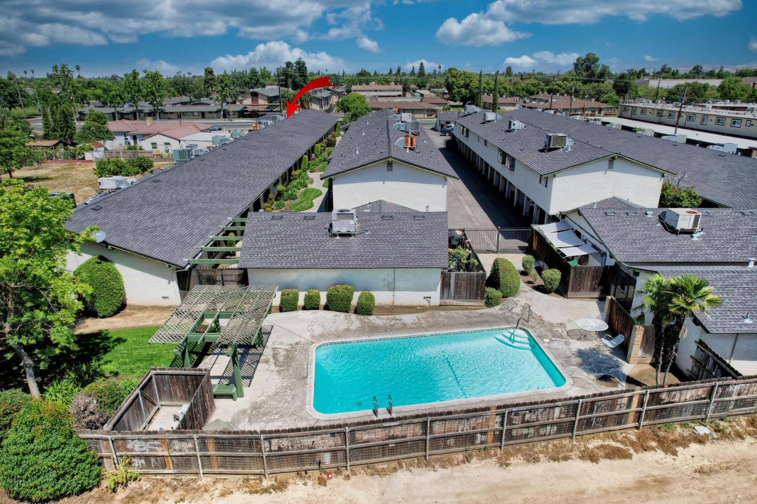 4002 E Dakota Ave, Fresno, CA 93726