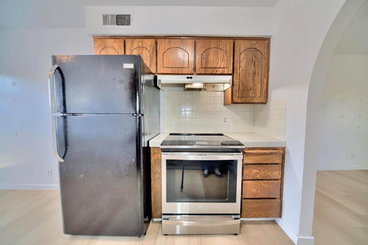 4002 E Dakota Ave, Fresno, CA 93726