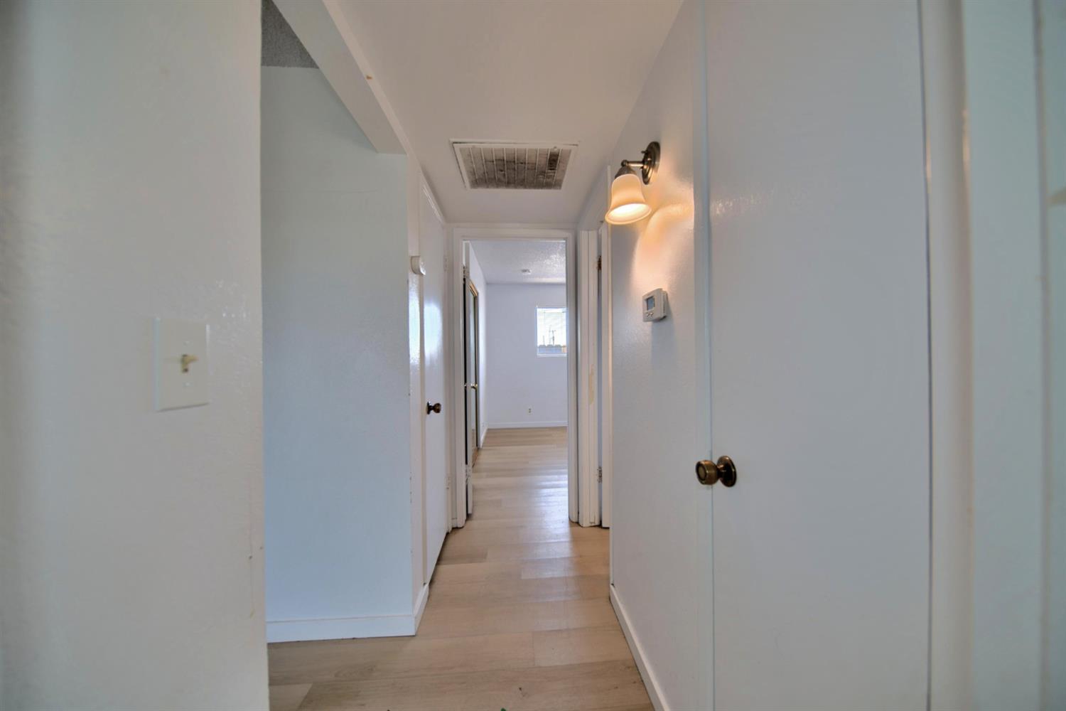 4002 E Dakota Ave, Fresno, CA 93726