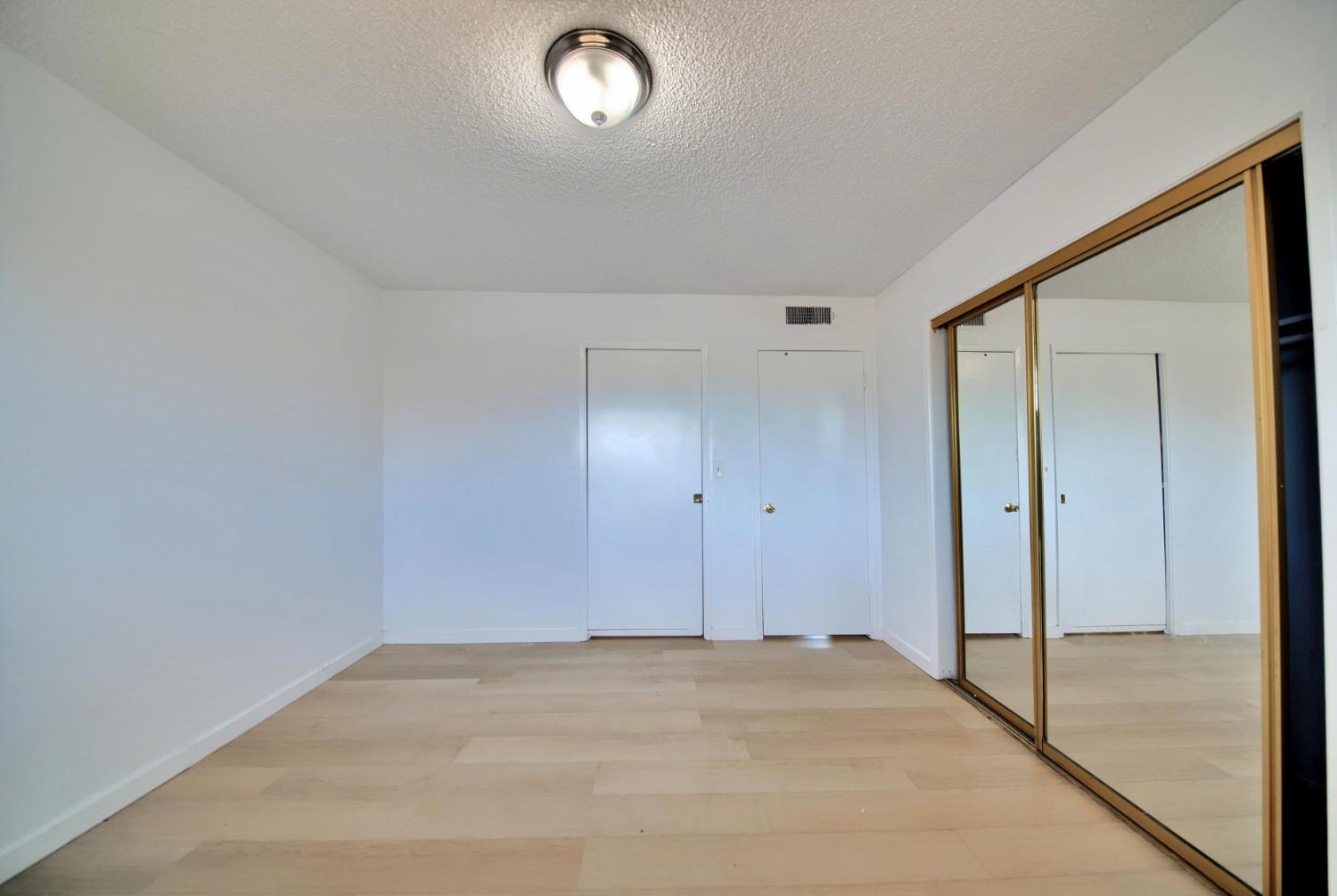 4002 E Dakota Ave, Fresno, CA 93726