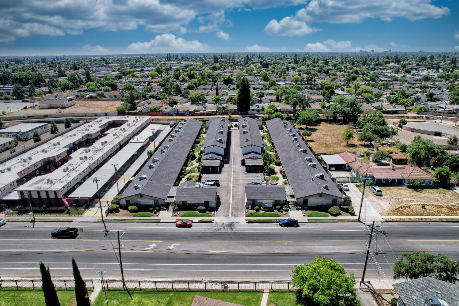 4002 E Dakota Ave, Fresno, CA 93726