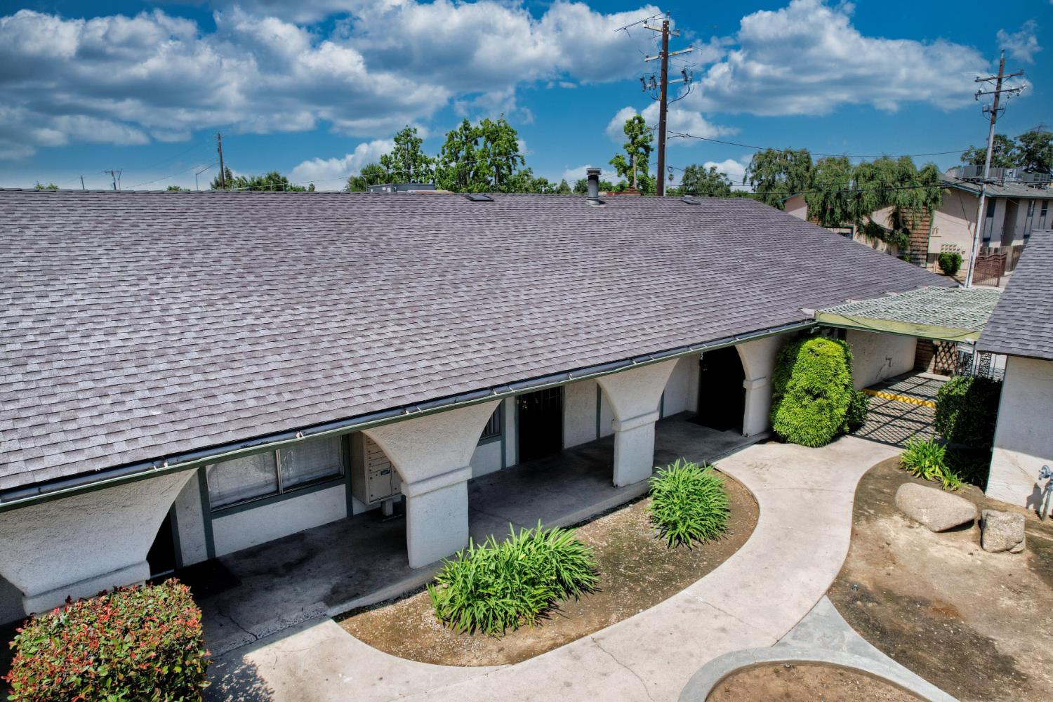 4002 E Dakota Ave, Fresno, CA 93726