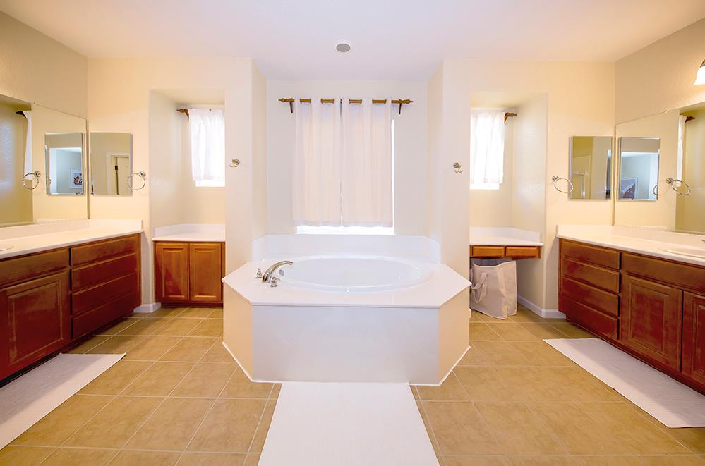 4076 St Remy Ct, Merced, CA 95348