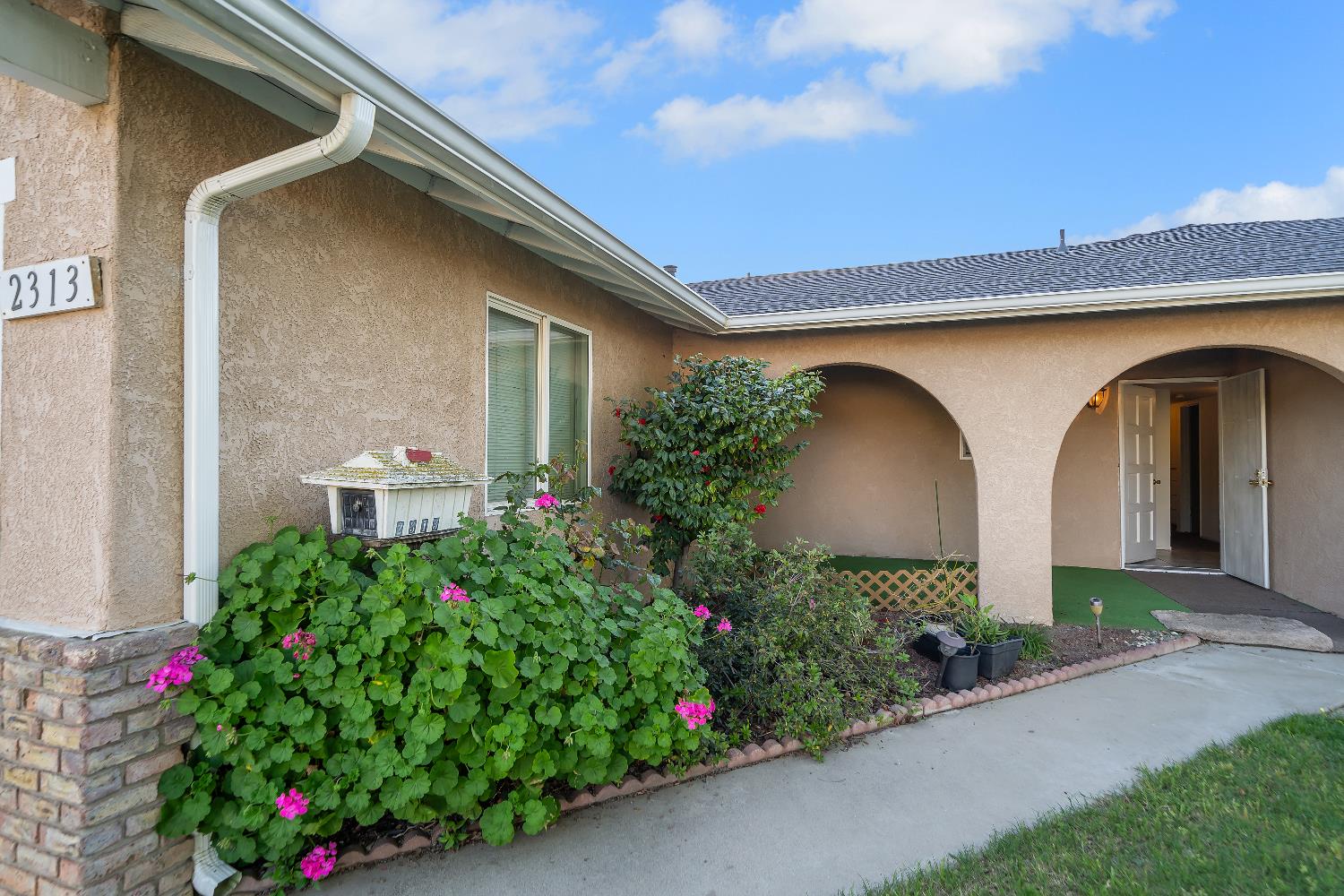 2313 San Rafael Ave, Modesto, CA 95355