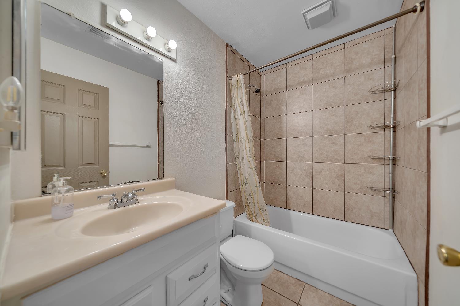 2313 San Rafael Ave, Modesto, CA 95355