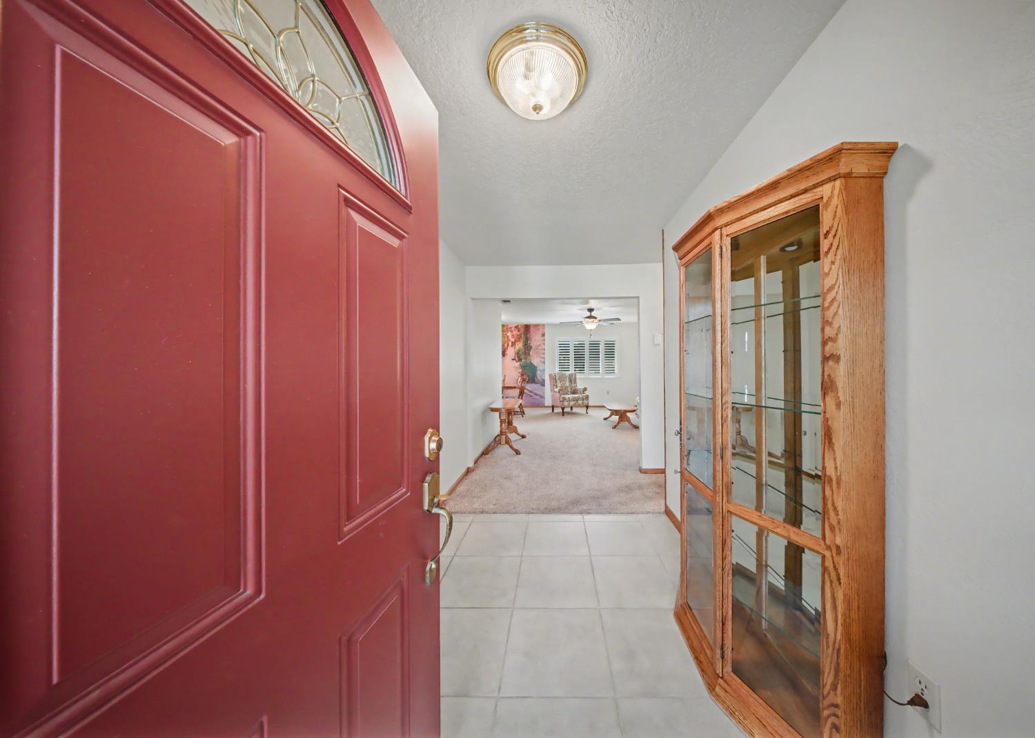 1252 Sterling Pl, Manteca, CA 95336