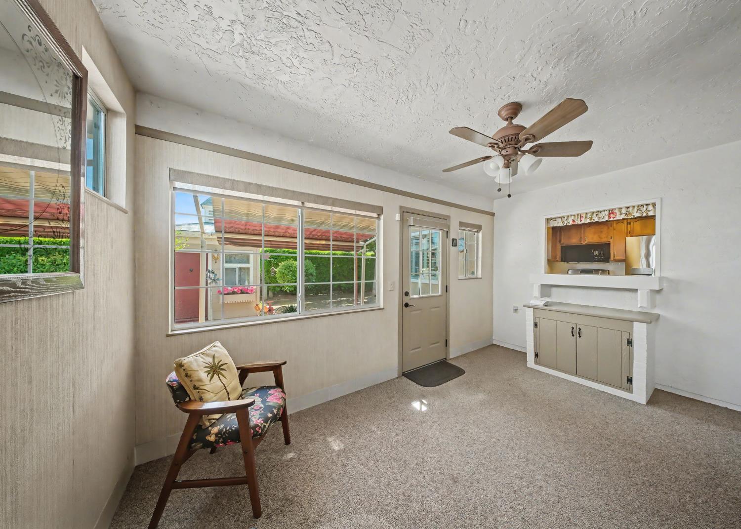 1252 Sterling Pl, Manteca, CA 95336