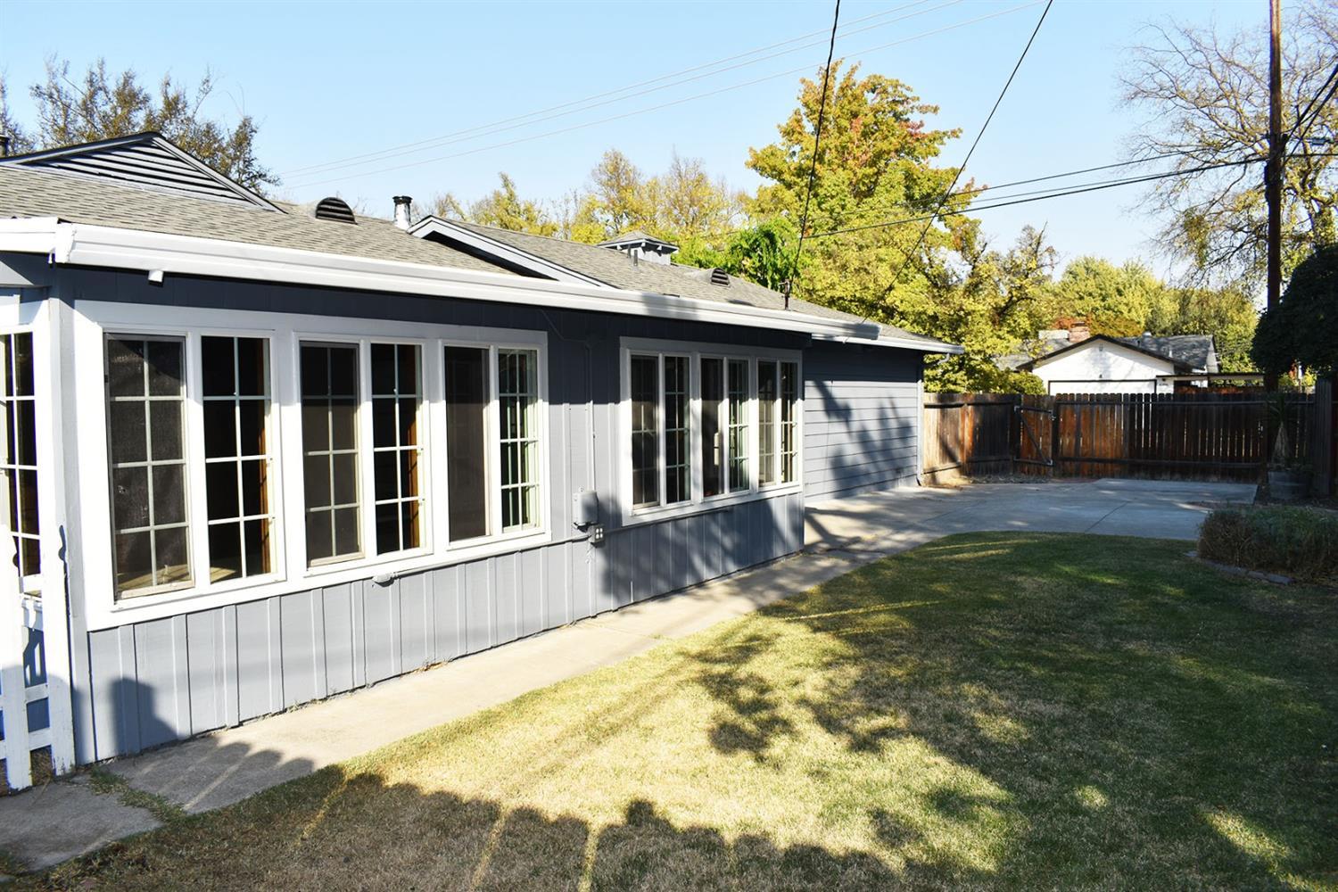 6505 N Alexandria Pl, Manteca, CA 95207