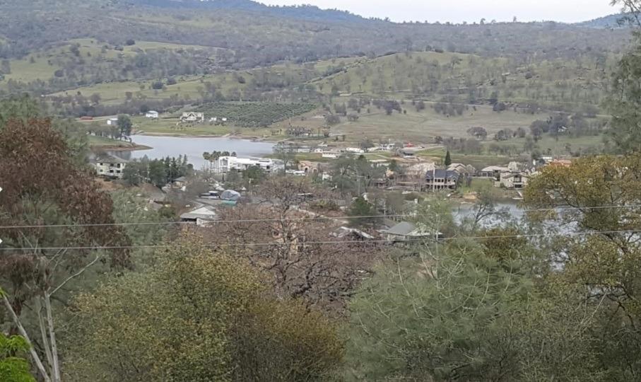 4740 Lakeshore Dr, Copperopolis, CA 95228