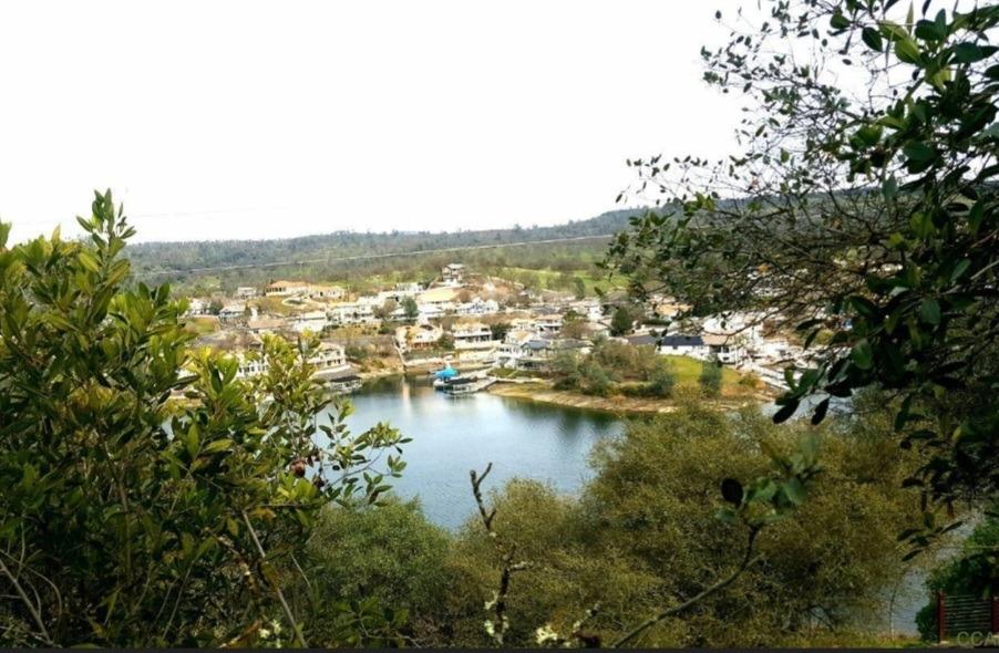 4740 Lakeshore Dr, Copperopolis, CA 95228