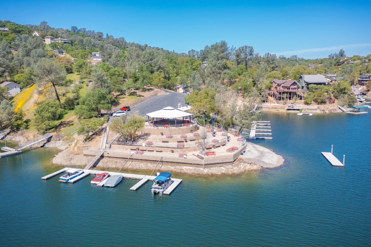 4740 Lakeshore Dr, Copperopolis, CA 95228