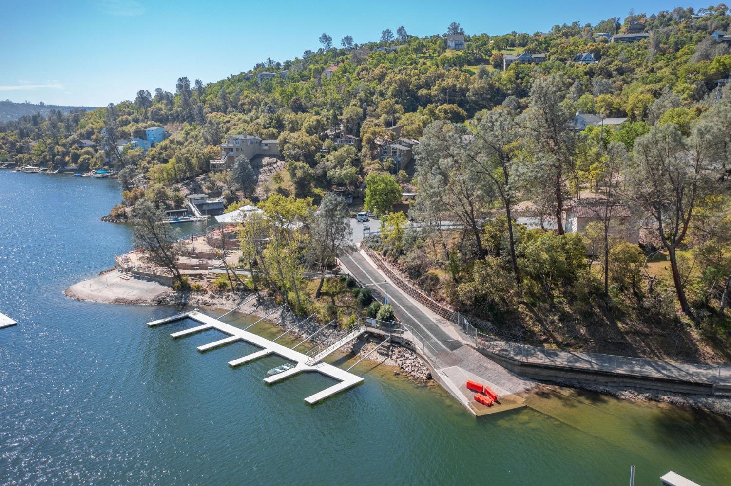 4740 Lakeshore Dr, Copperopolis, CA 95228