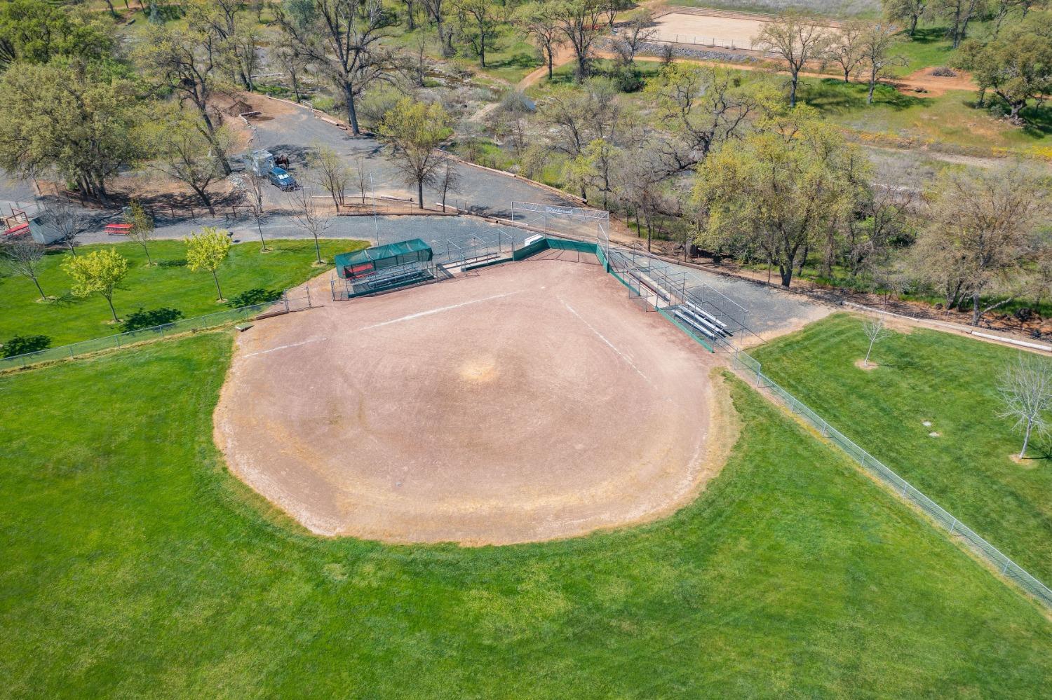 4740 Lakeshore Dr, Copperopolis, CA 95228