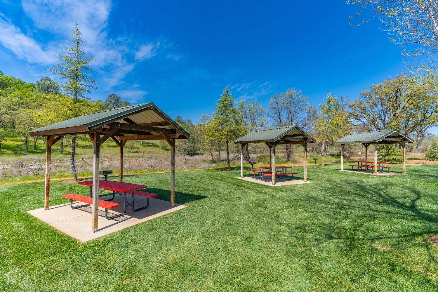 4740 Lakeshore Dr, Copperopolis, CA 95228