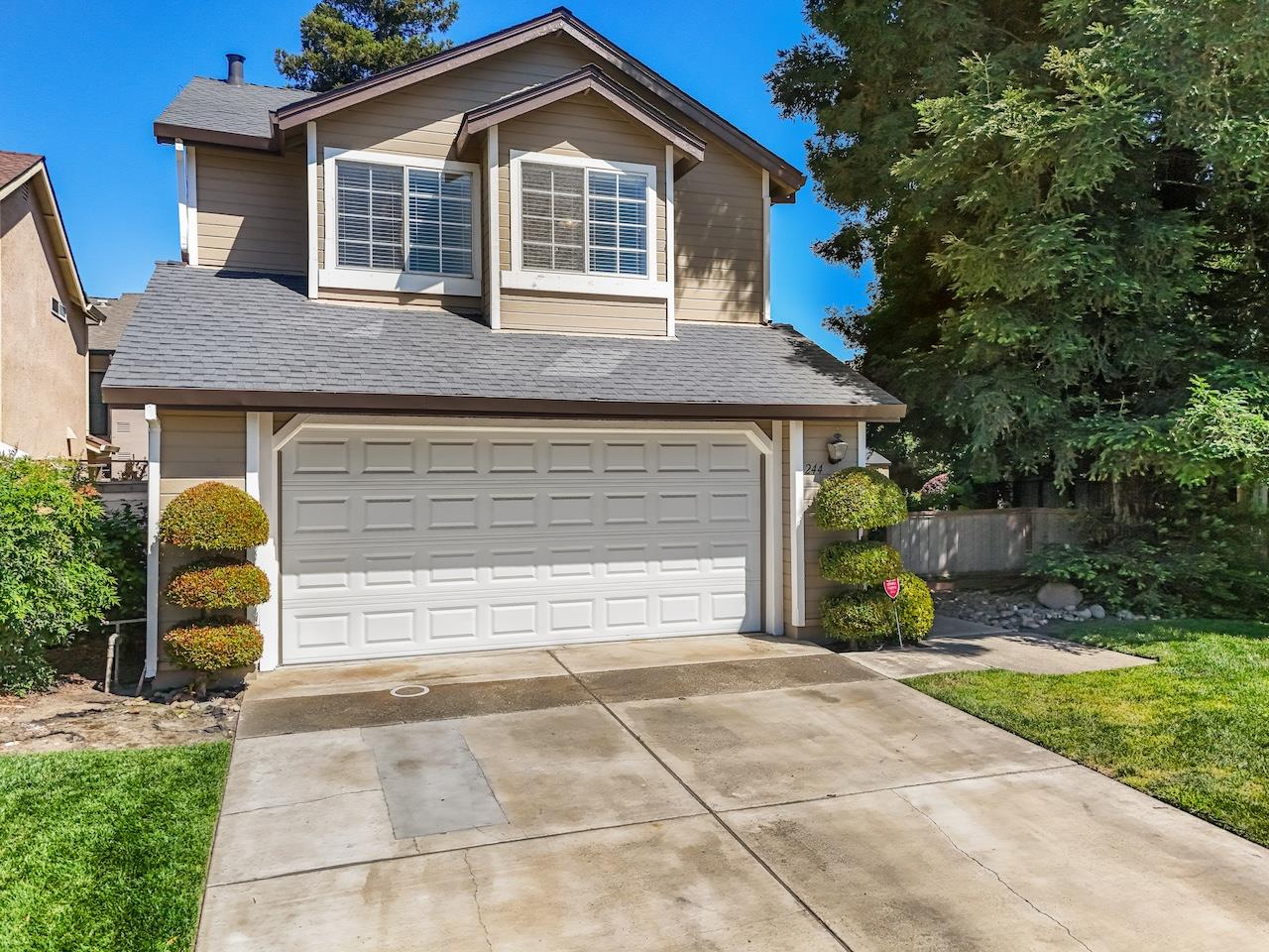 244 Laurelwood Cir, Manteca, CA 95336