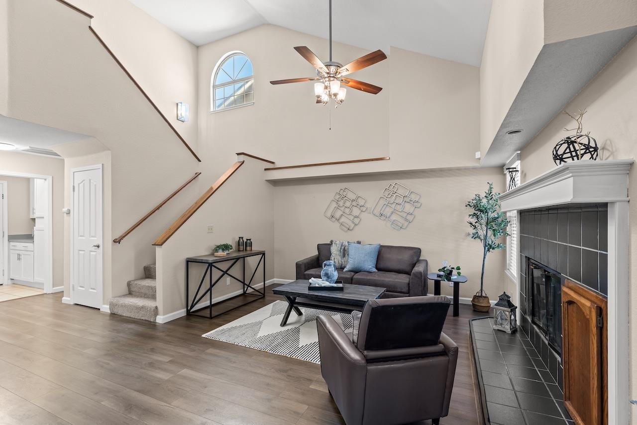 244 Laurelwood Cir, Manteca, CA 95336
