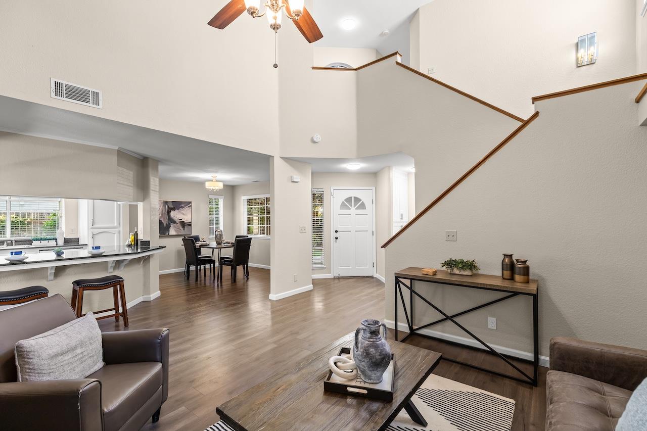 244 Laurelwood Cir, Manteca, CA 95336