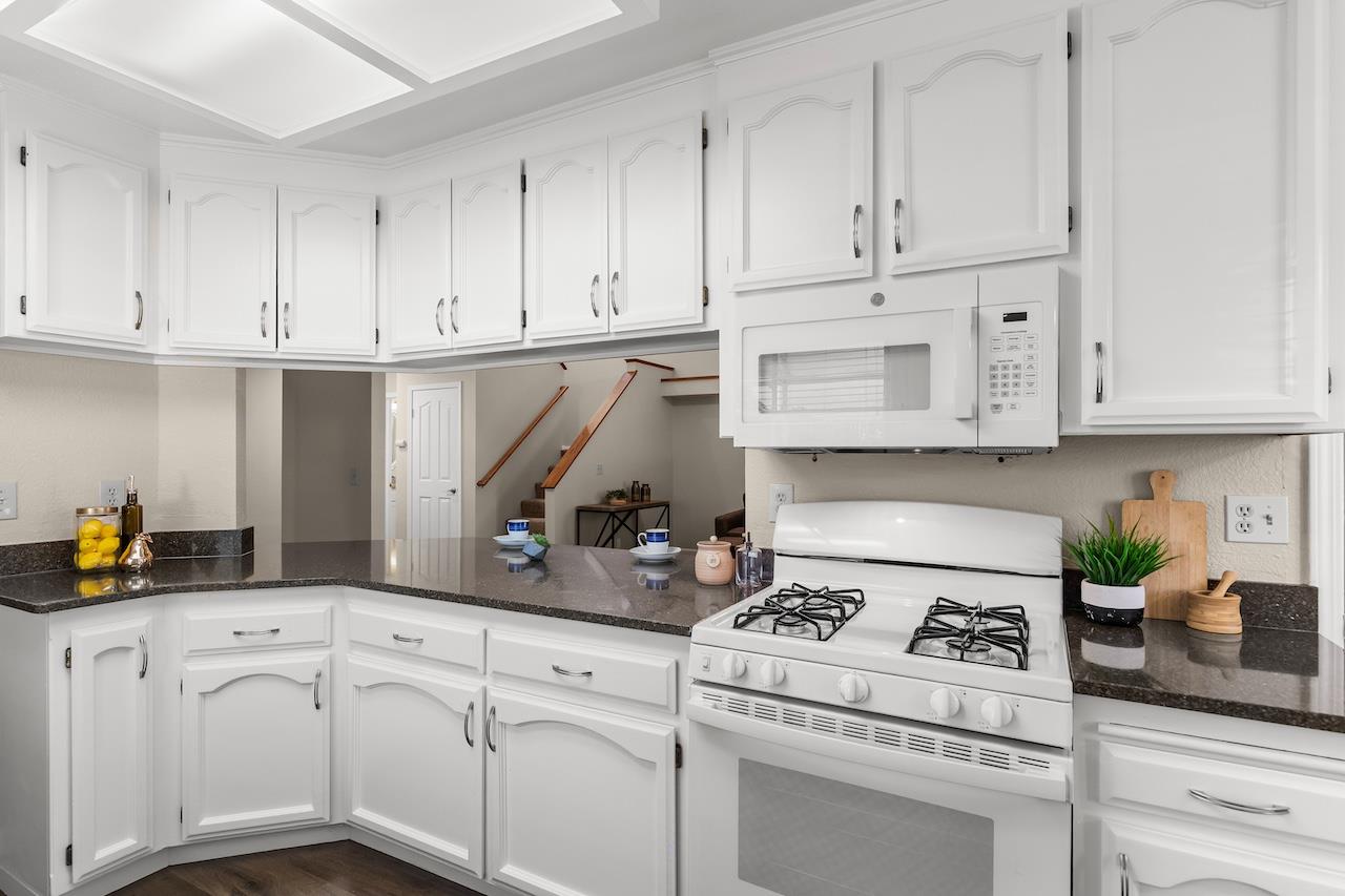 244 Laurelwood Cir, Manteca, CA 95336