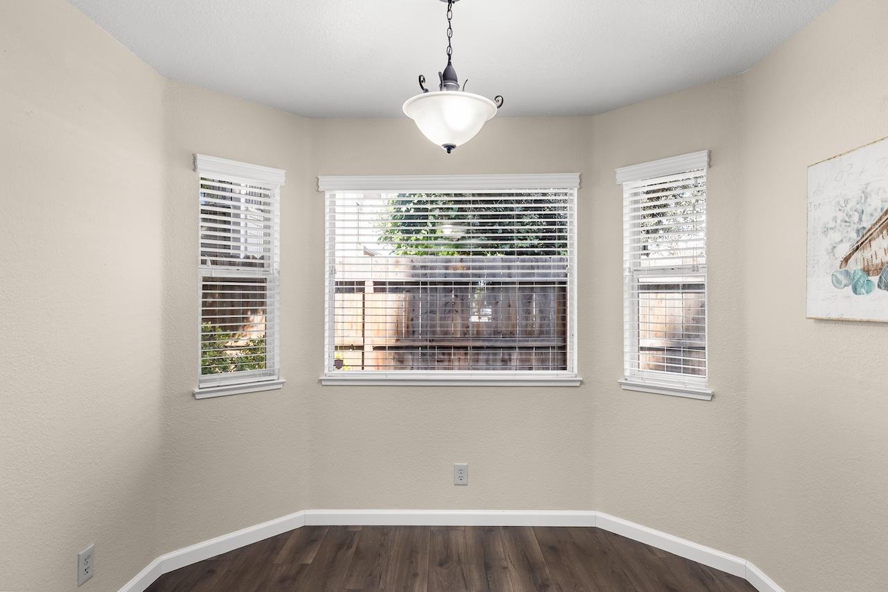 244 Laurelwood Cir, Manteca, CA 95336