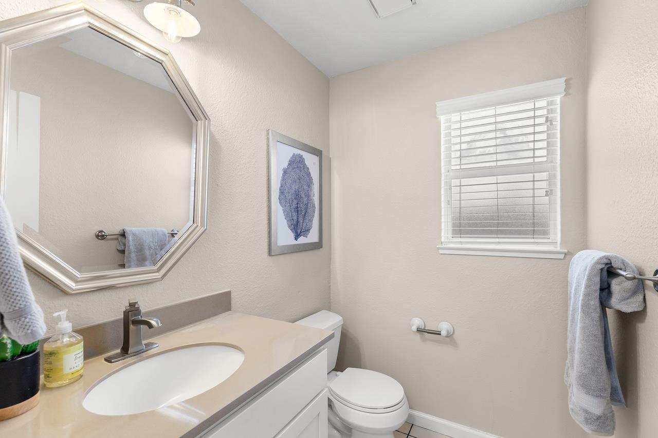244 Laurelwood Cir, Manteca, CA 95336