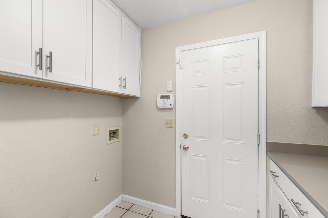 244 Laurelwood Cir, Manteca, CA 95336