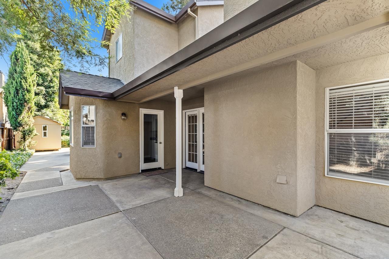 244 Laurelwood Cir, Manteca, CA 95336