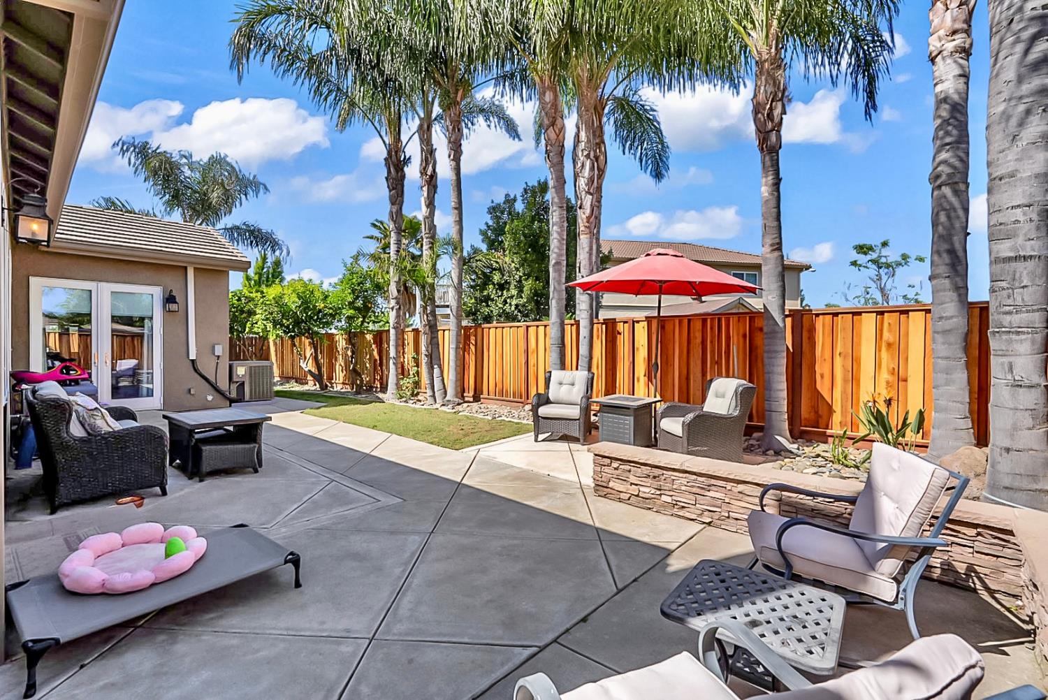 1929 Sparrowhawk St, Manteca, CA 95337