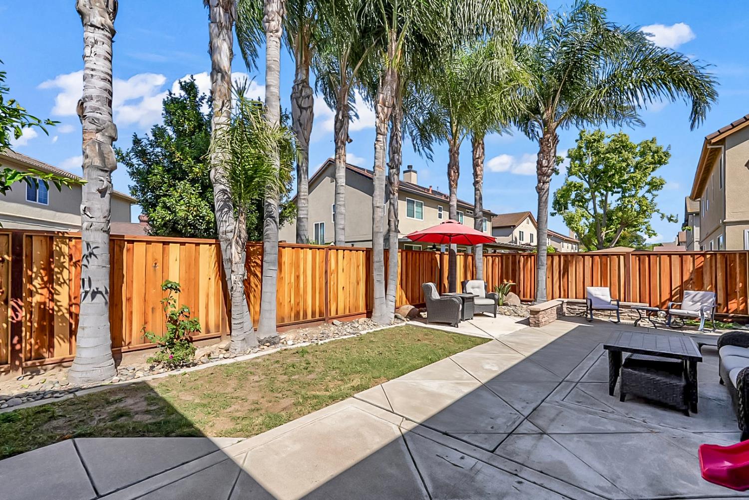 1929 Sparrowhawk St, Manteca, CA 95337