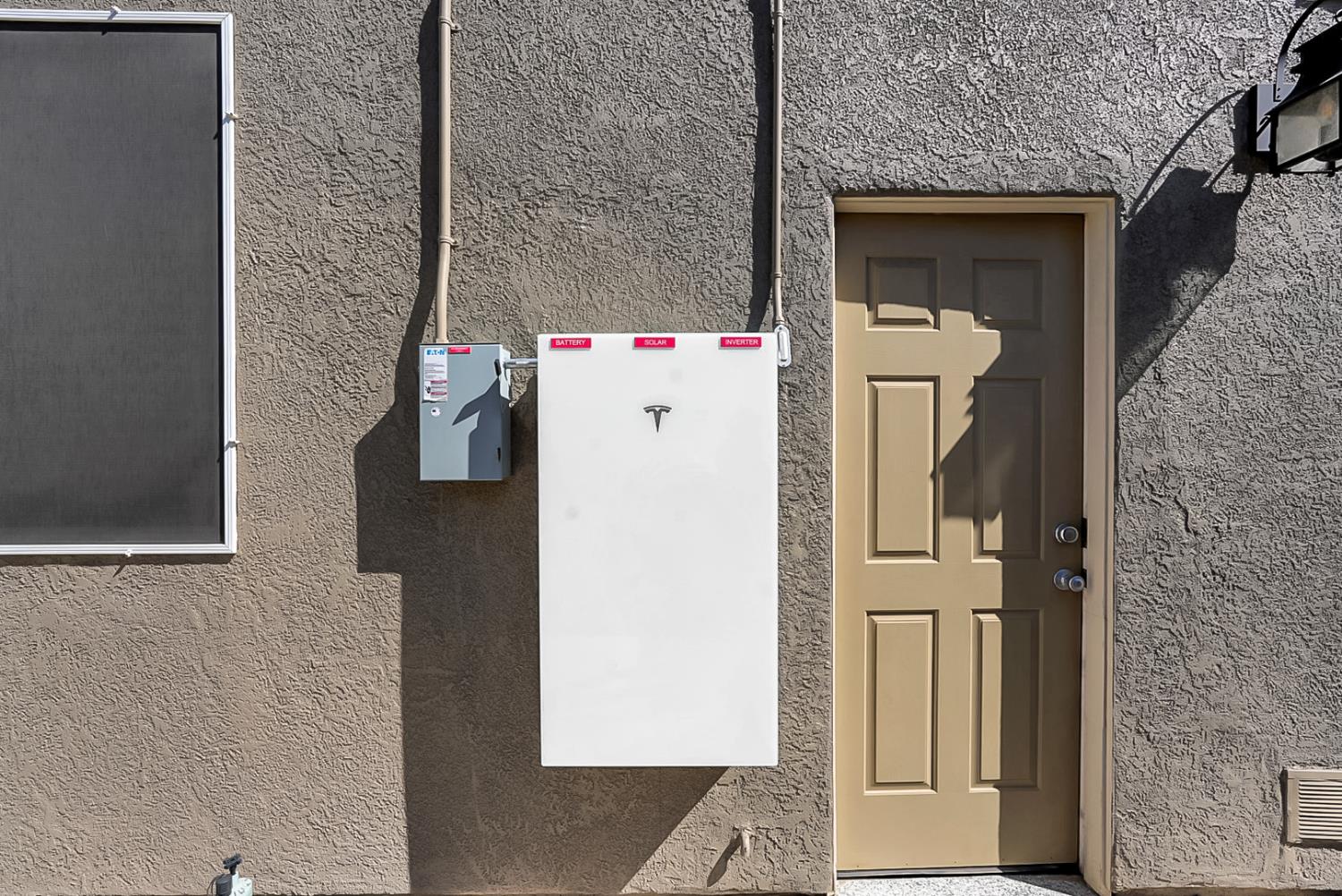 1929 Sparrowhawk St, Manteca, CA 95337