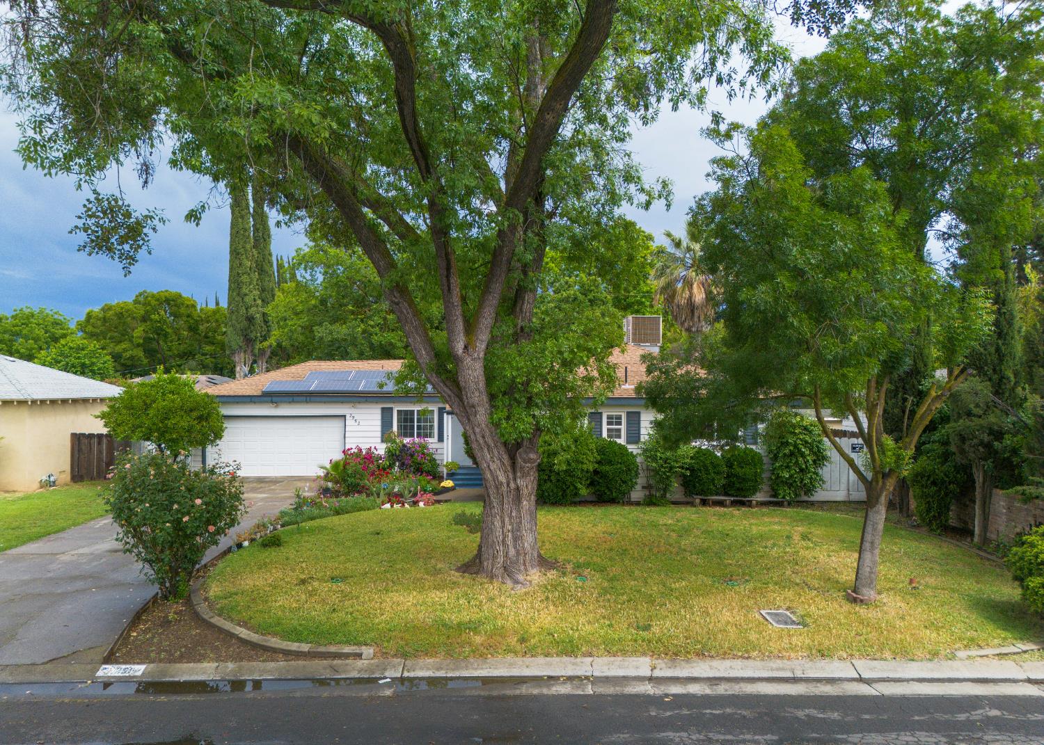 2952 Tahoe Dr, Merced, CA 95340