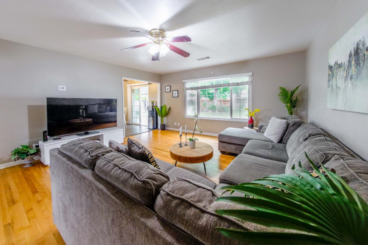 2952 Tahoe Dr, Merced, CA 95340