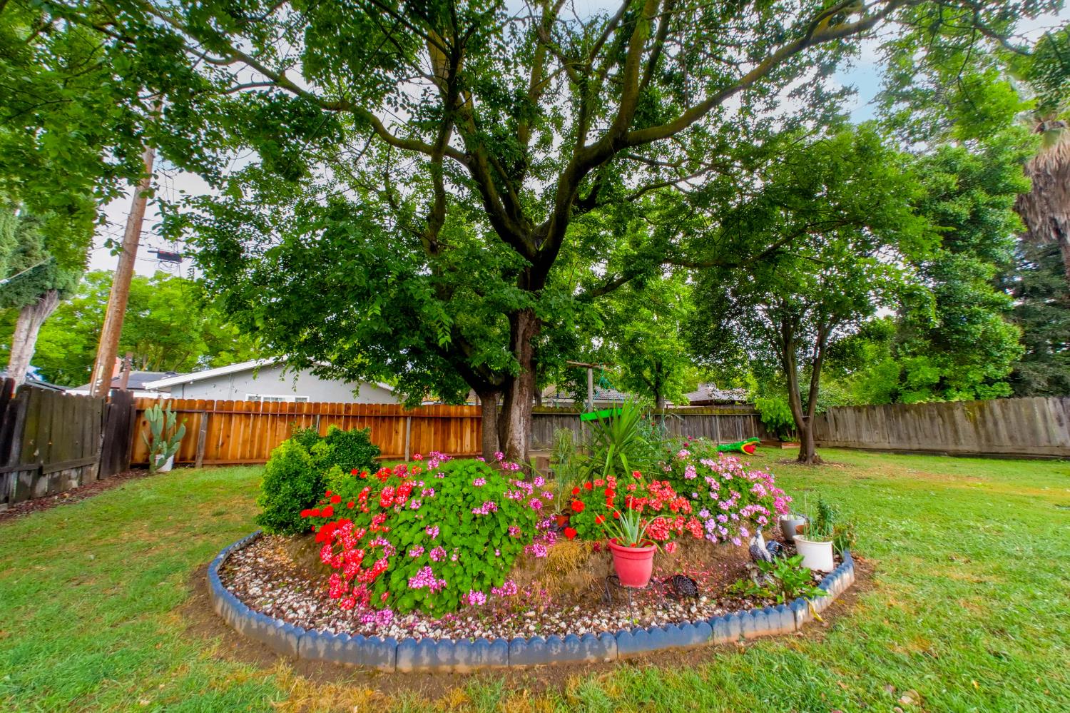 2952 Tahoe Dr, Merced, CA 95340