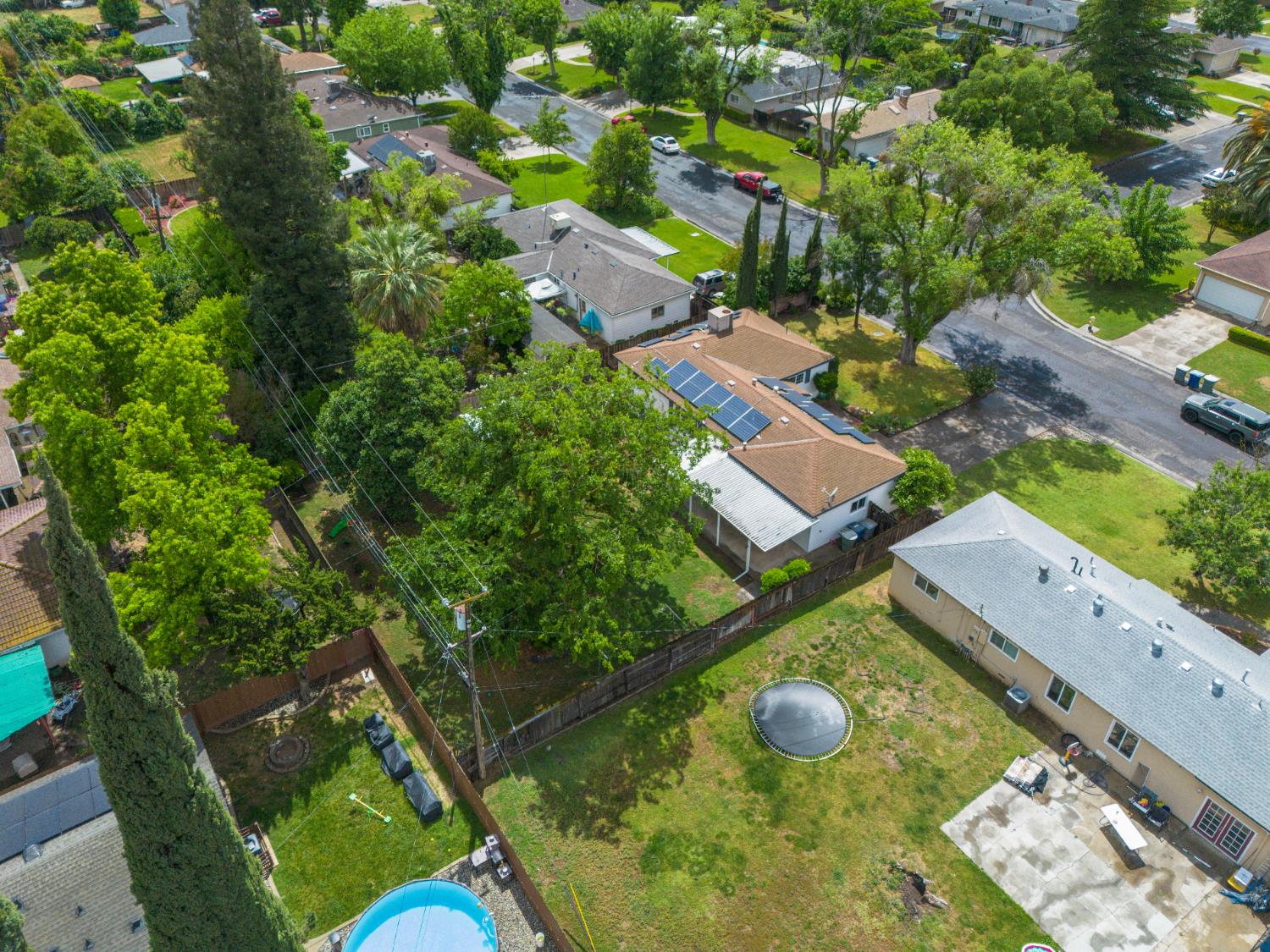 2952 Tahoe Dr, Merced, CA 95340