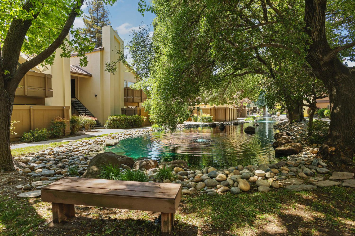 3701 Colonial Dr, Modesto, CA 95356