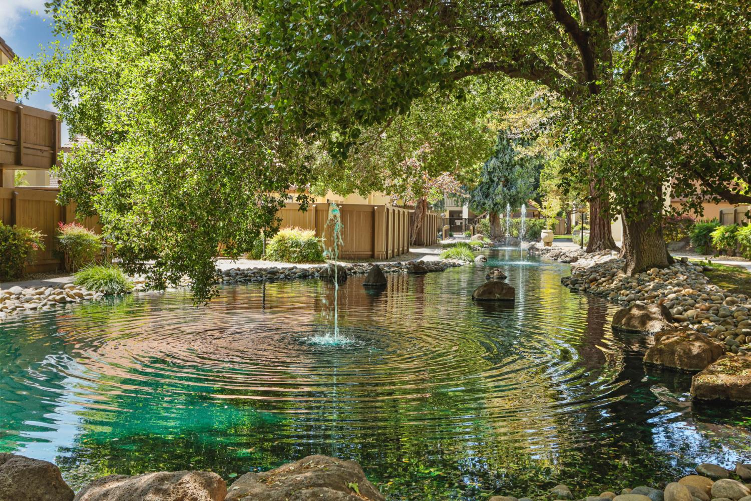 3701 Colonial Dr, Modesto, CA 95356