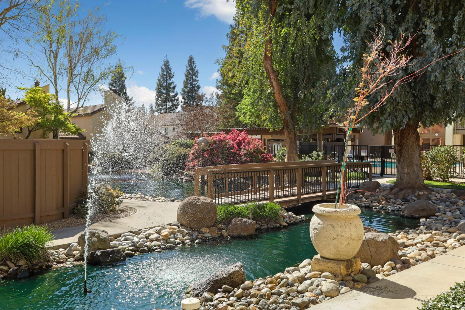 3701 Colonial Dr, Modesto, CA 95356