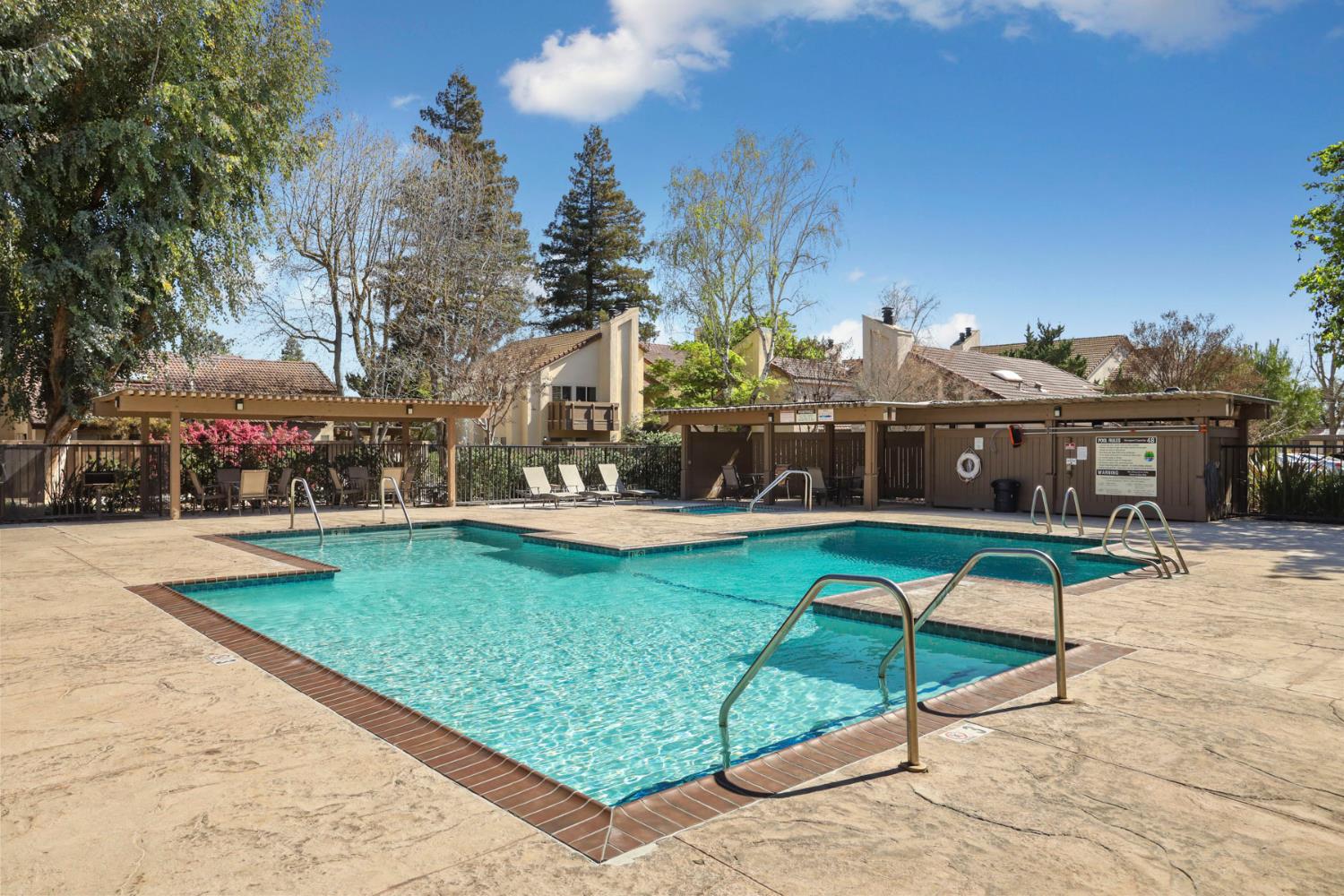 3701 Colonial Dr, Modesto, CA 95356