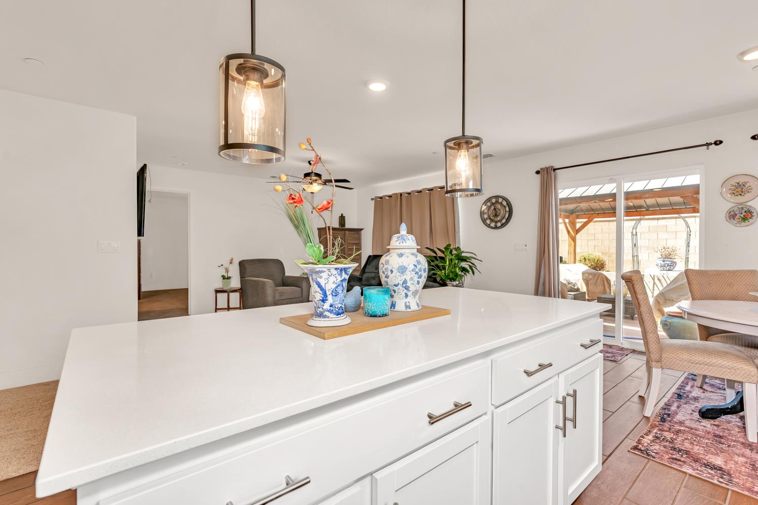 2005 Shasta Dr, Atwater, CA 95301